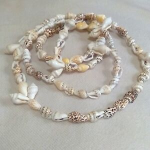 Sea shell necklace 38 inches around